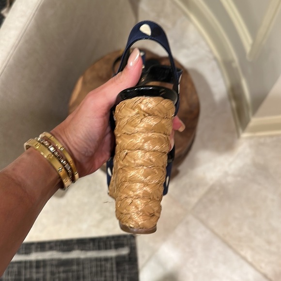 LOUIS VUITTON size 38 wedges in navy with white and black accents. - Picture 6 of 8